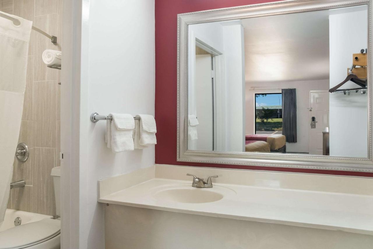 Econo Lodge Lakeland Экстерьер фото